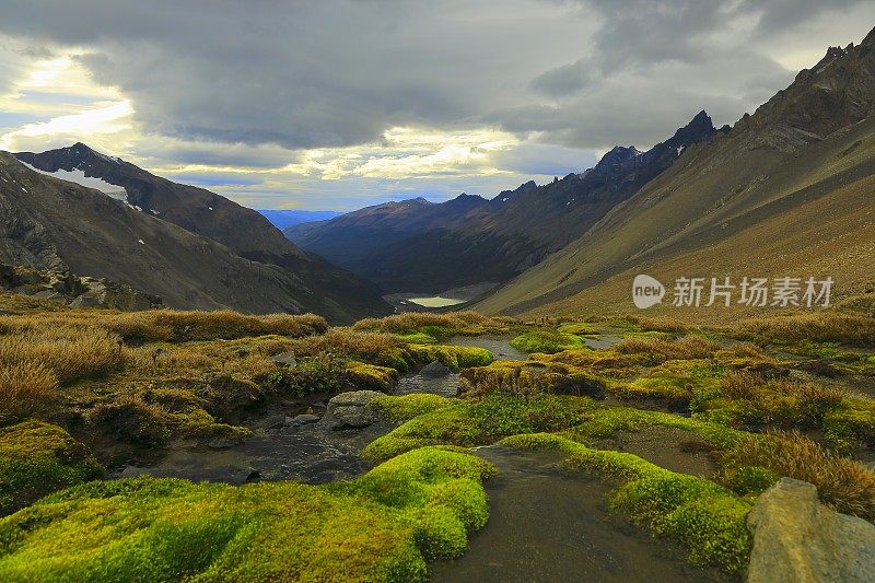 南美巴塔哥尼亚Torres Del Paine Wilderness的John Gardner Pass